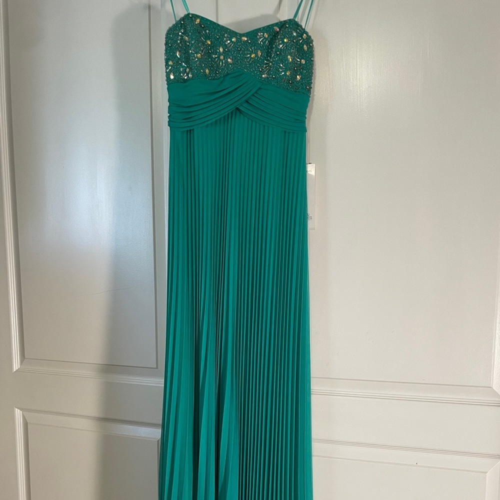 Size 3 ROBERTA Strapless Elegant Teal Pleated Maxi Dress